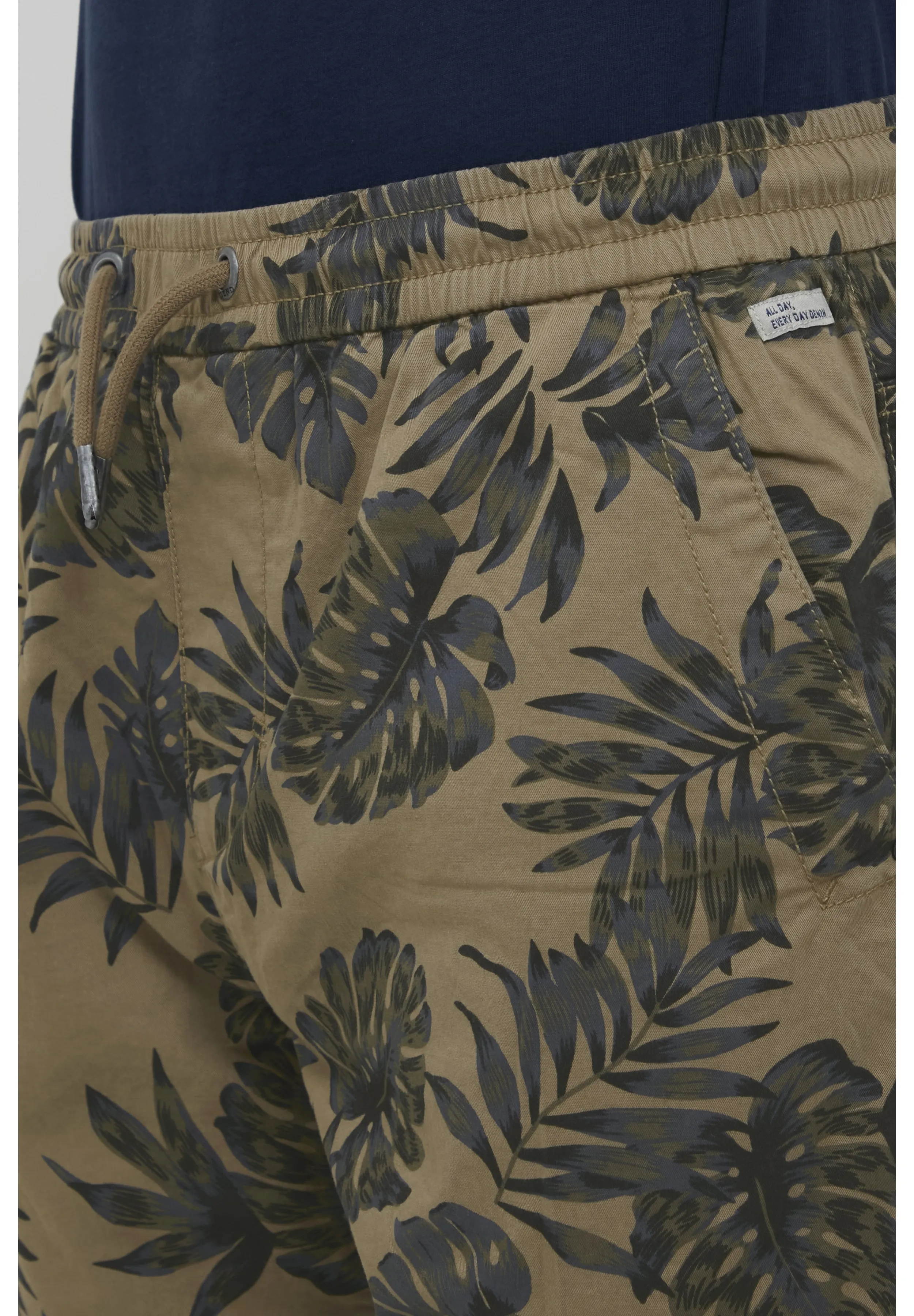 BHWOVEN SHORTS - Shorts