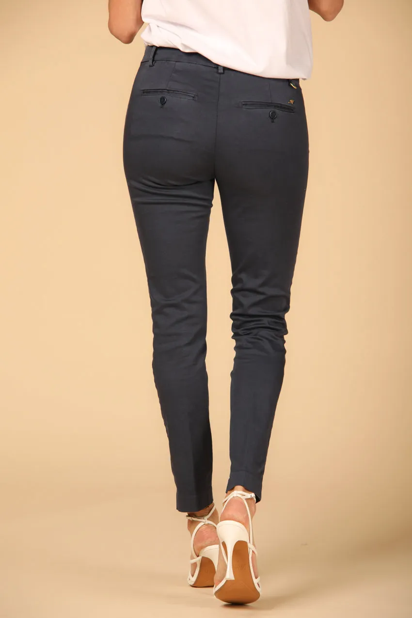 New York Slim pantalon chino femme en satin stretch slim ①