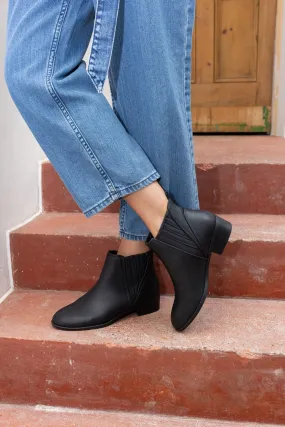 Novo Dillion Low Ankle Chelsea Boots    